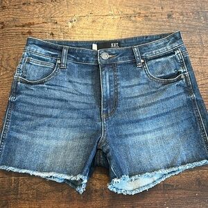 Women’s KUT from the kloth GIDGET High rise short FRAY DENIM SHORT SIZE 6 NEW